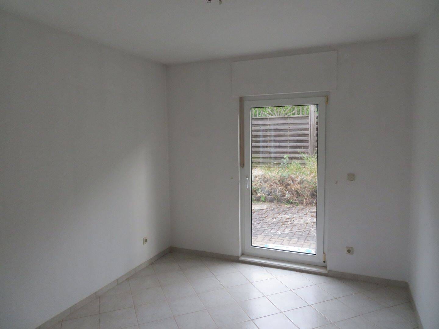 Immobilie in Leutenberg - Freistehendes Einfamilienhaus mit sonnigem Grundstück in Leutenberg - Bild 2
