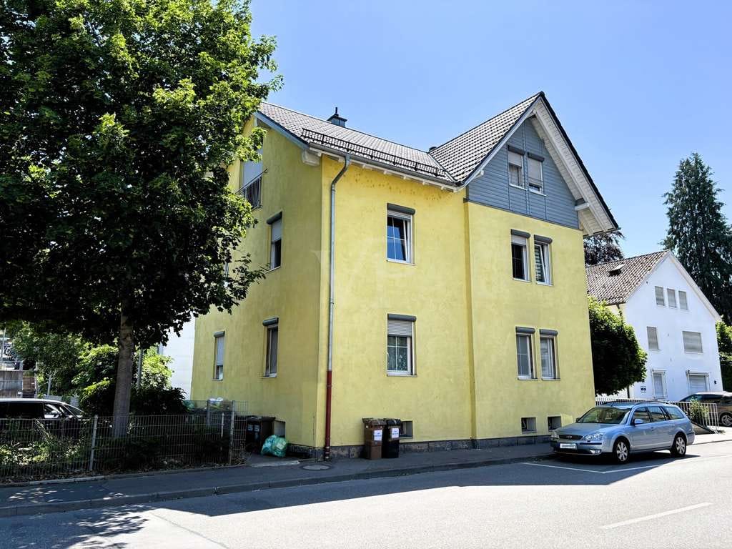 Immobilie in Nagold - Zentrale Lage, 3 WE im Altbaustil mit hohen Räumen und moderner Außenansicht - Bild 2