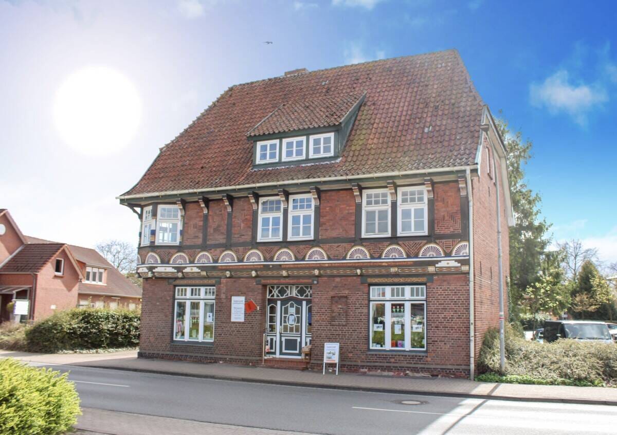 Immobilie in Beverstedt - ***Mehrfamilienhaus im Fachwerkstil im Herzen von Beverstedt mit Top-Rendite zu verkaufen*** - Bild 0