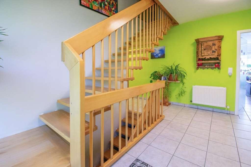 Immobilie in Hasselbach - MANNELLA *Modernisiertes Einfamilienhaus mit großem Grundstück* Viel Freiraum und Platz für Ihre Ide - Bild 5