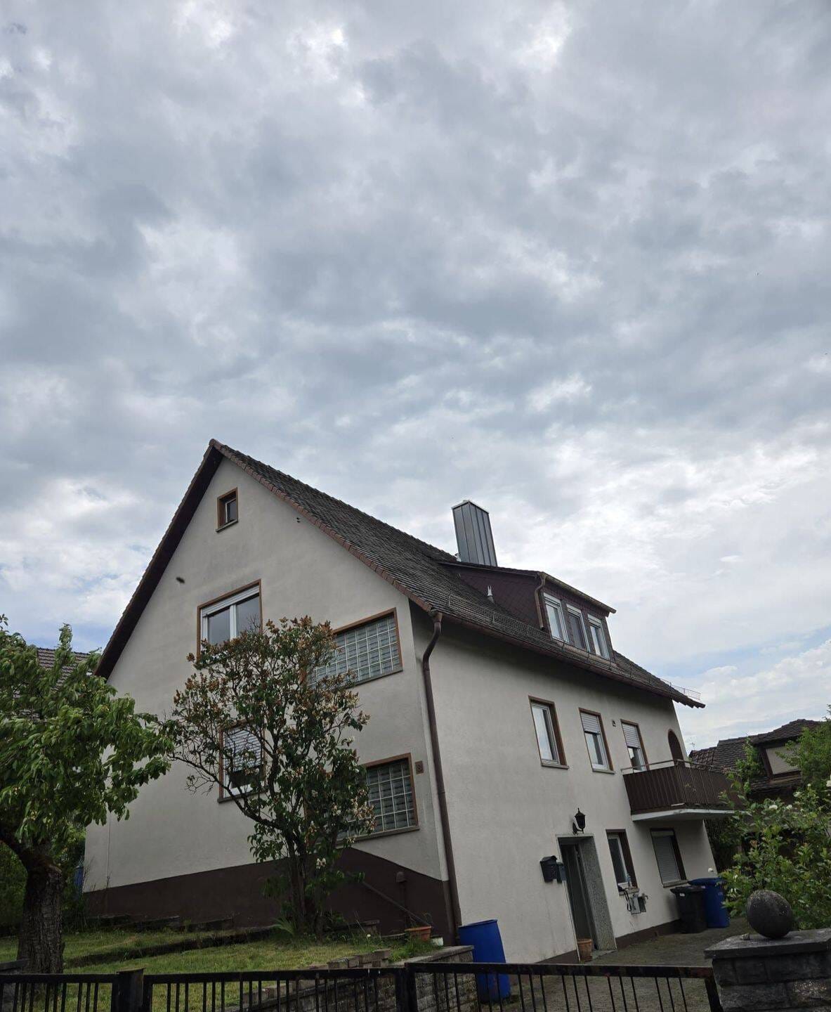 Immobilie in Großrinderfeld - 2-Familienhaus mit Garten und Garage in Gerchsheim - Bild 1