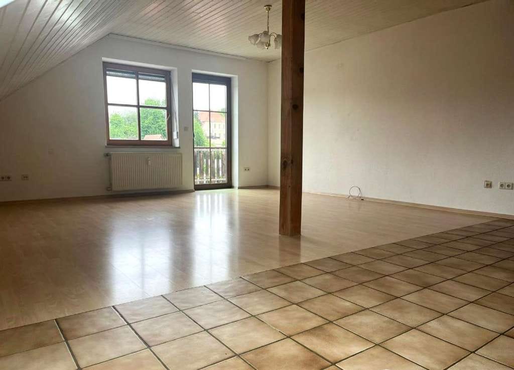 Immobilie in Nandlstadt - Geräumige 3,5-Zimmer-DG-Mais.-Wohnung mit Balkon - Bild 3