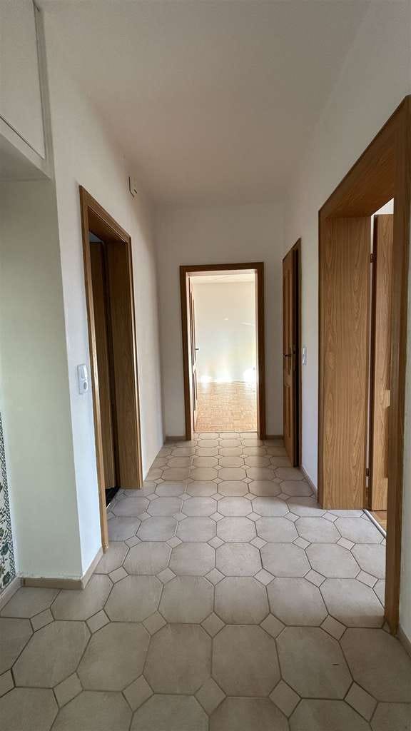 Immobilie in Neustadt (Wied) - Modernisierte Doppelhaushälfte mit Anliegerwohnung - Bild 2