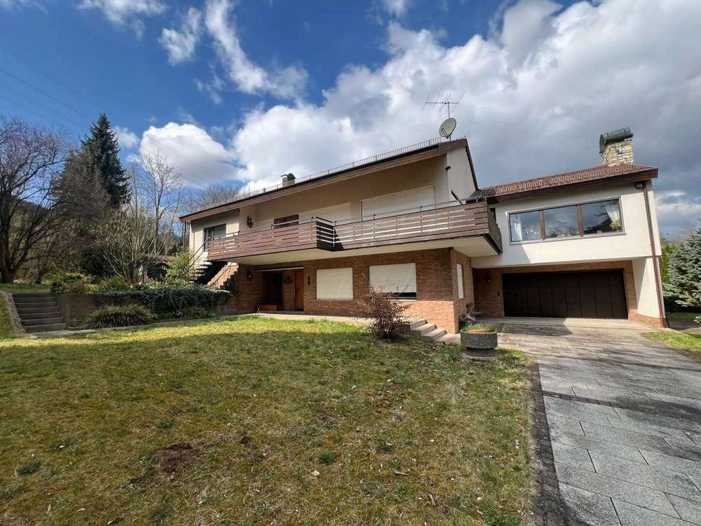Immobilie in Happurg - Einfamilienhaus mit Einliegerwohnung auf großzügigem Grundstück in Happurg - Bild 0
