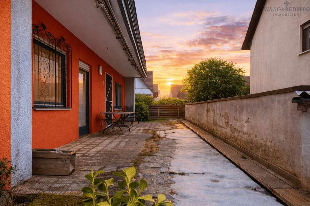 Immobilie in Hemhofen - Großzügiges Zweifamilienhaus mit Garten und Entwicklungspotenzial in Hemhofen - Bild 3