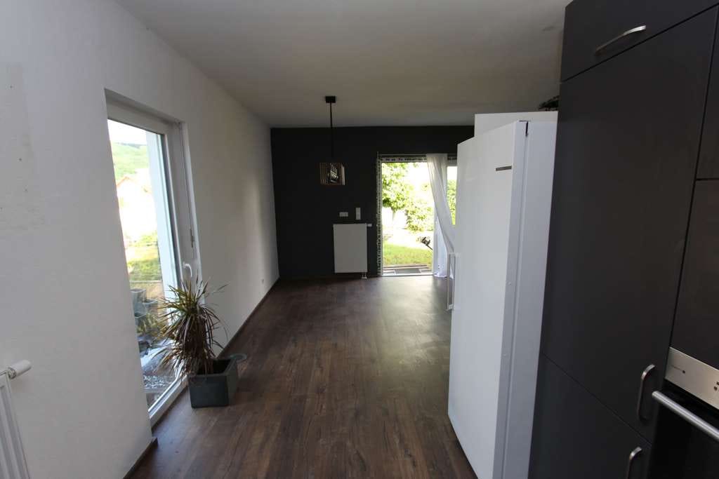 Immobilie in Gräfendorf - Gräfendorf: Modernes Wohnen auf großem Grundstück – Ein Haus zum Ankommen - Bild 2