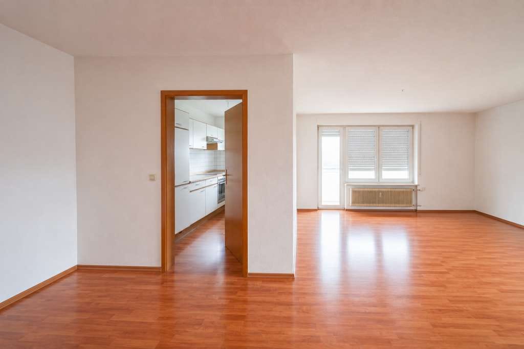 Immobilie in Eimeldingen - Attraktive 3-Zimmer-Eigentumswohnung mit Balkon und Tiefgaragenstellplatz in ruhiger Wohnlage - Bild 3