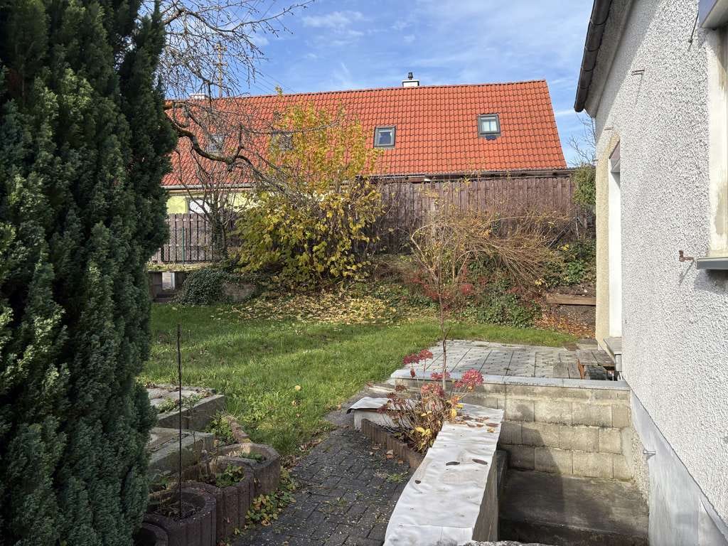 Immobilie in Gablingen - Einfamilienhaus mit Potenzial - idyllische Lage in Lützelburg - Bild 2