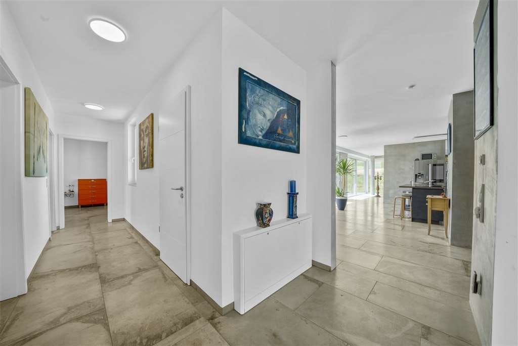 Immobilie in Obernbreit - Exklusives Architektenhaus mit Einliegerwohnung – KfW 40 - Bild 4