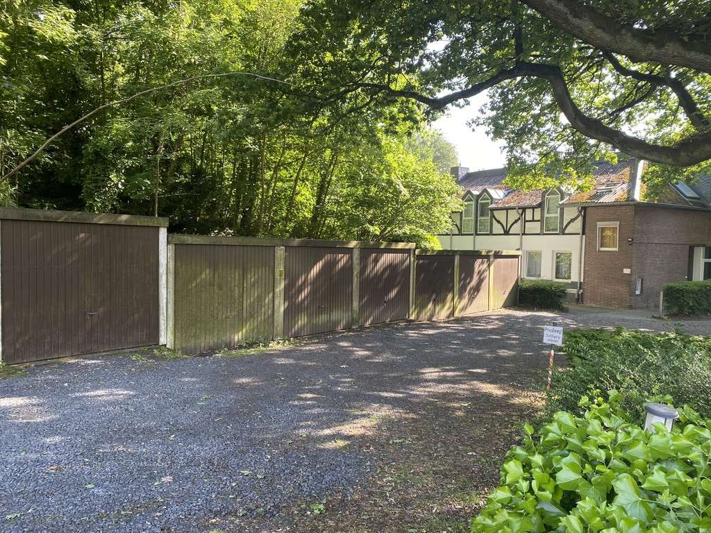 Immobilie in Wassenberg - Charmante Altbauwohnung mit 50 m² Sonnenterrasse und Garage - Bild 4
