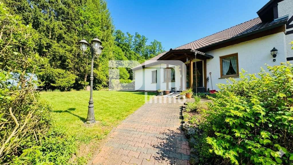 Immobilie in Borken - Altengerechtes Wohnen mit Charme: Großzügiger Bungalow auf großem Grundstück + Nebengebäude - Bild 3