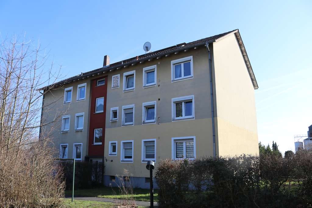 Immobilie in Butzbach - Gelegenheit für Kapitalanleger: 6-Familienhaus mit Potenzial in Butzbach-Kernstadt - Bild 0