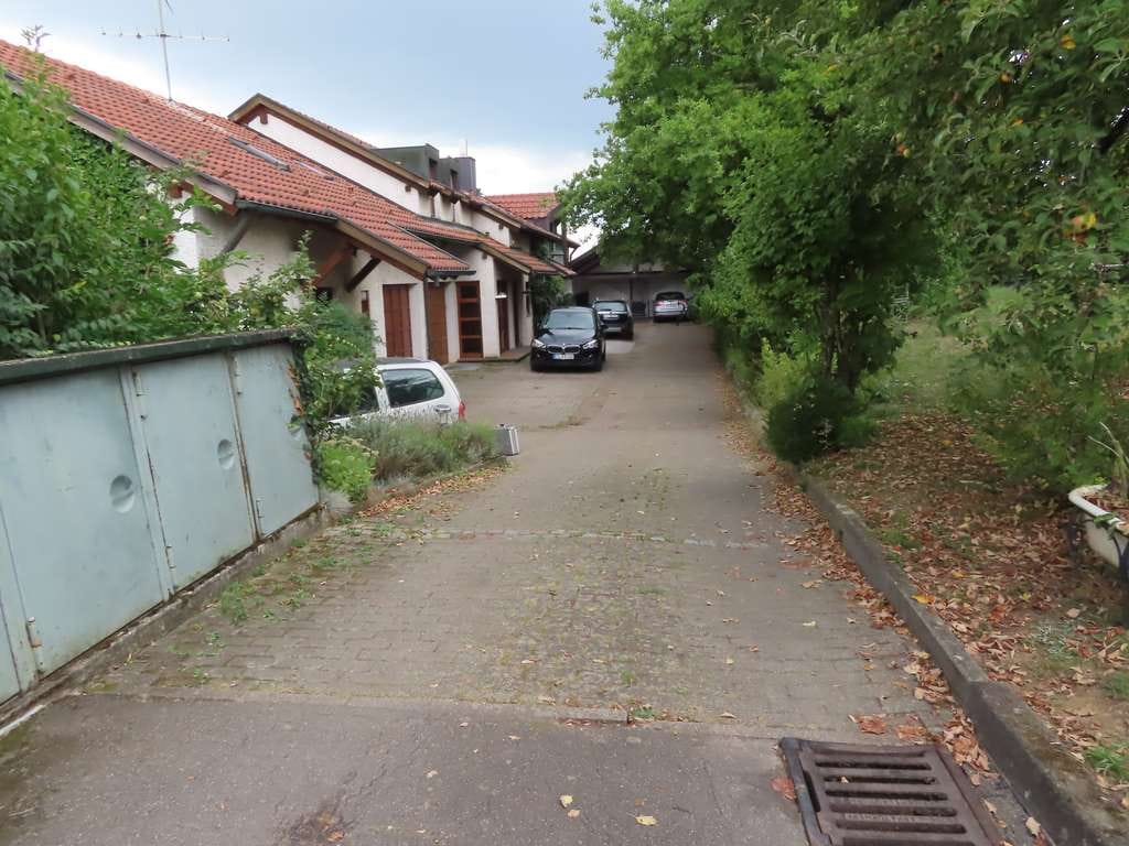 Immobilie in Neuhausen auf den Fildern - Charmantes Einfamilienhaus mit ELW, Garage & Garten in Neuhausen - Bild 1