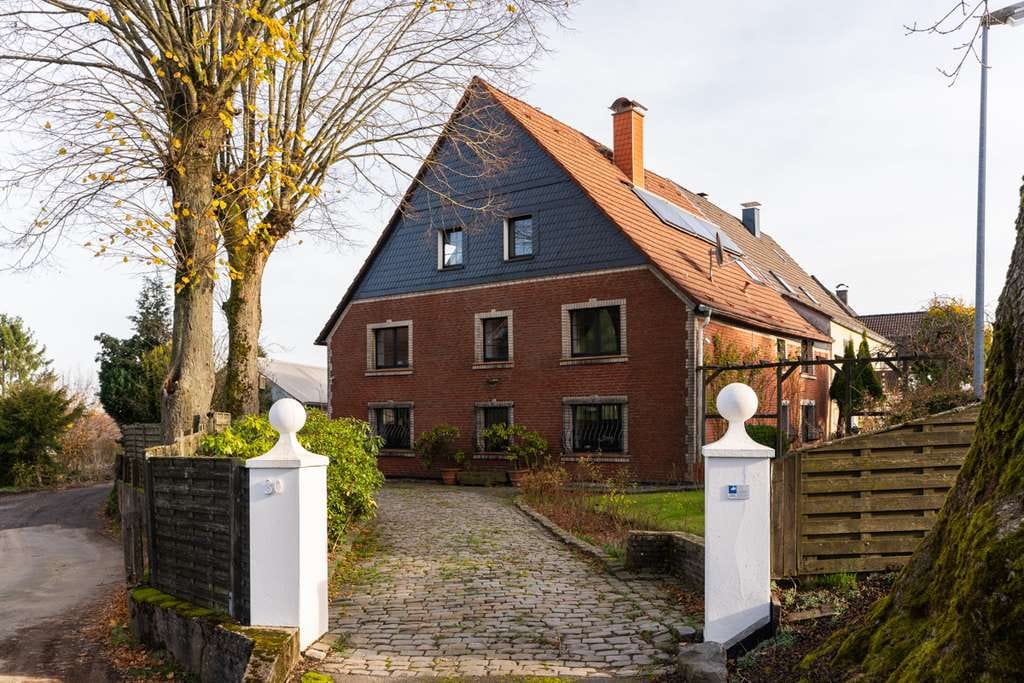 Immobilie in Schalksmühle - Ruhiges Familiendomizil mit historischem Charme! - Bild 2