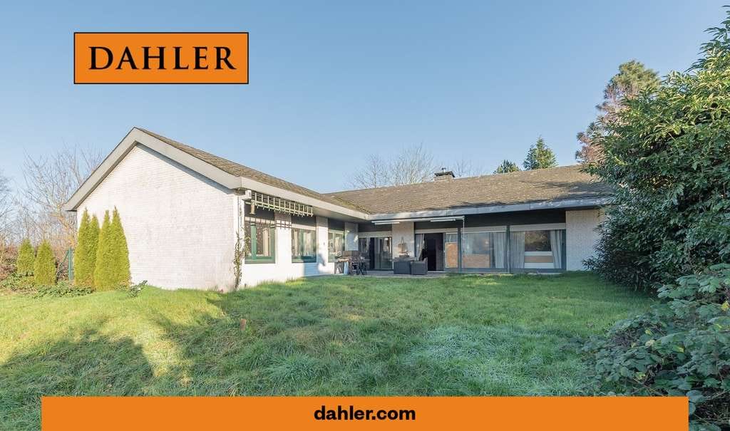 Immobilie in Elmenhorst - Architektenbungalow mit Doppelgarage – Bestlage, Potenzial - Bild 0