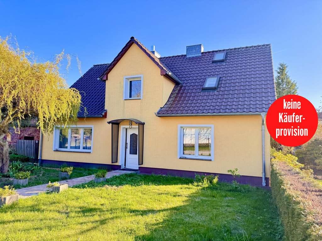 Immobilie in Pasewalk - HORN IMMOBILIEN++Einfamilienhaus in Pasewalk mit Einbauküche, Kamin und viel Platz für Ihre Familie! - Bild 0