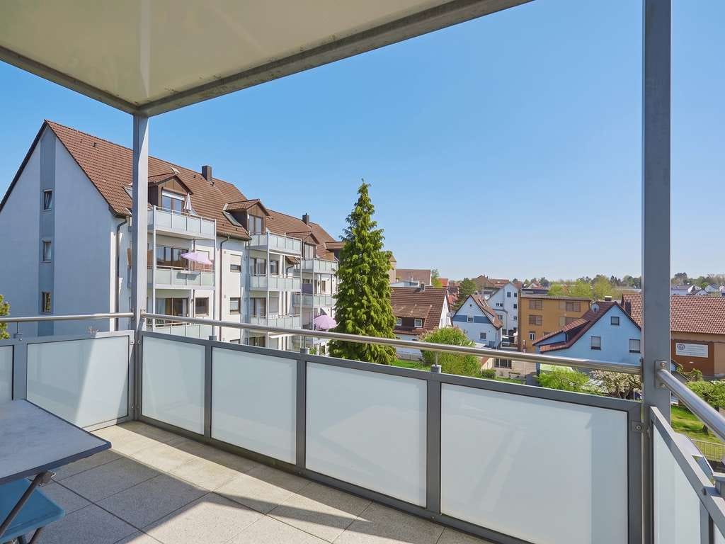 Immobilie in Magstadt - Sonnige Wohnung mit großem Balkon und viel Gestaltungspotenzial - Bild 0