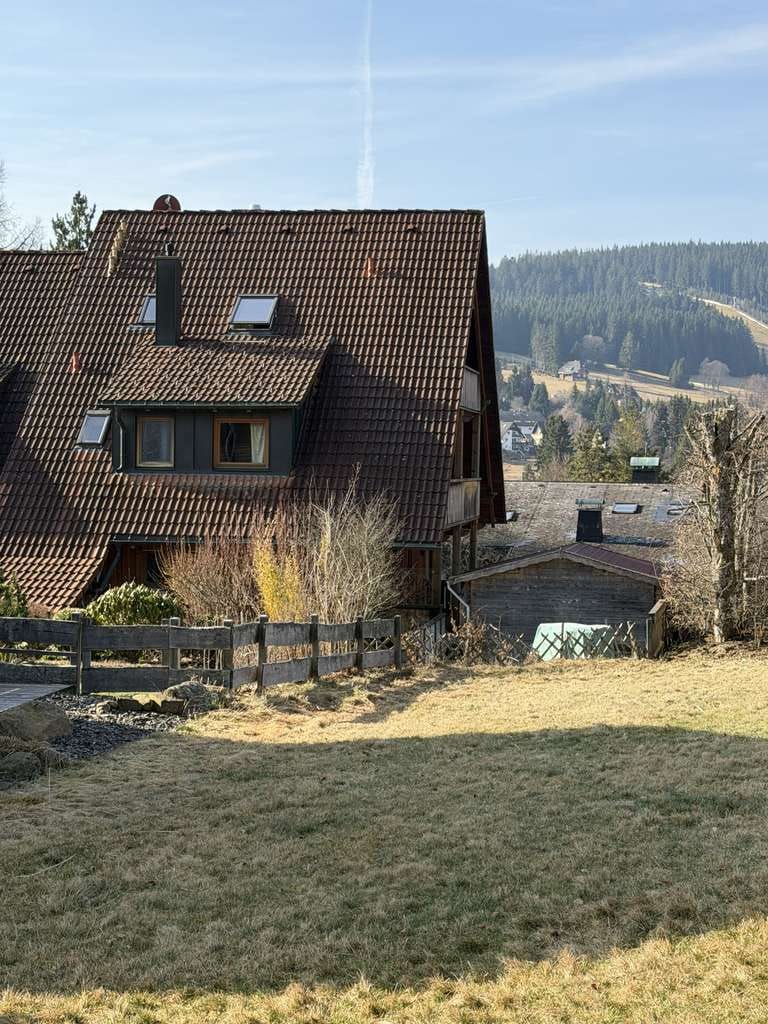 Immobilie in Feldberg - Tolles 3-4 Familienhaus (Ferienwohnungen) in toller Lage - Bild 1