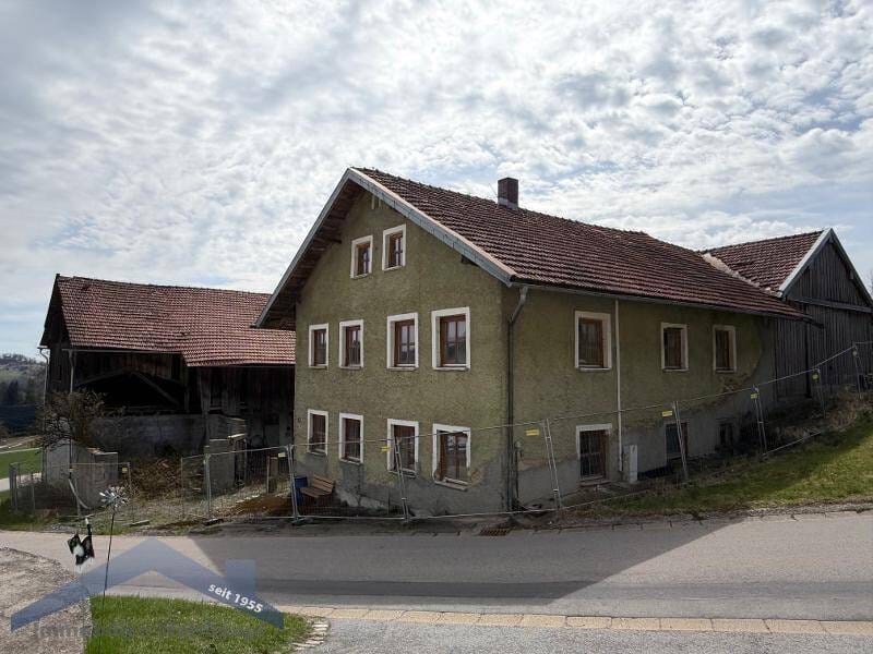 Immobilie in Innernzell - Bayer.Wald Nh. Schönberg Dreiseithof in herrlicher Höhenlage - Bild 0