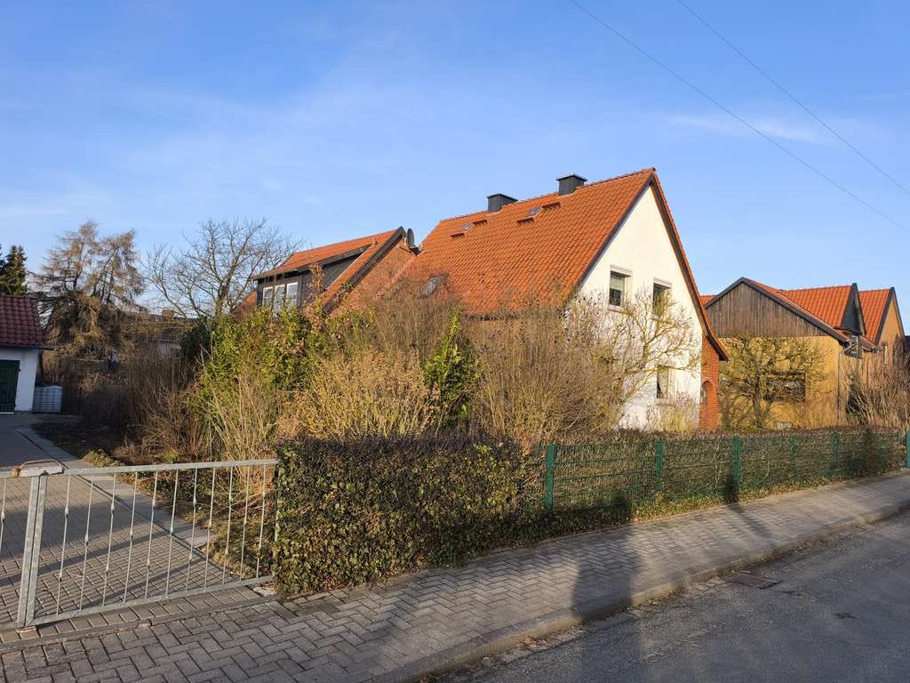 Immobilie in Schöppenstedt - Viel Platz für den Alltag in diesem Einfamilienhaus in Schöppenstedt - Bild 1