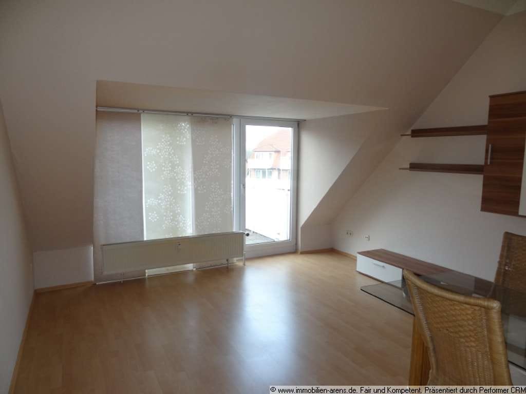 Immobilie in Westerstede - vermietete Eigentumswohnung mit Balkon am Stadtrand von Westerstede - Bild 2