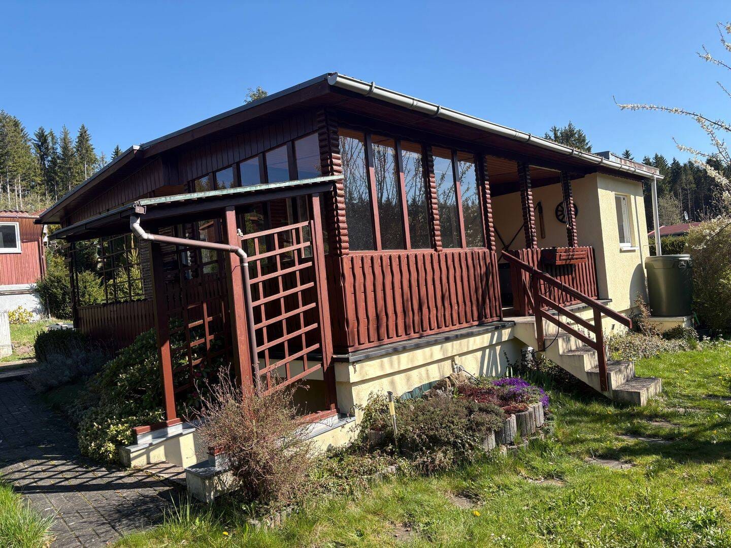 Immobilie in Georgenthal - +++ ACHTUNG ++ Einmaliges Angebot ++ WOHNBUNGALOW ++ in Georgenthal ++ mit Einbauküche ++ - Bild 0