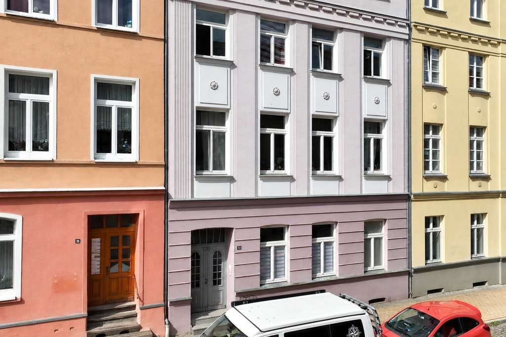 Immobilie in Schwerin - Solide Kapitalanlage! Mehrfamilienhaus in Bahnhofsnähe! - Bild 1