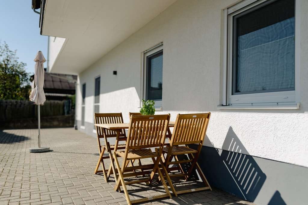 Immobilie in Bürgstadt - 3-Fam. mit Ferienwohnung, PV-Anlage u. Grundstück - Bild 2