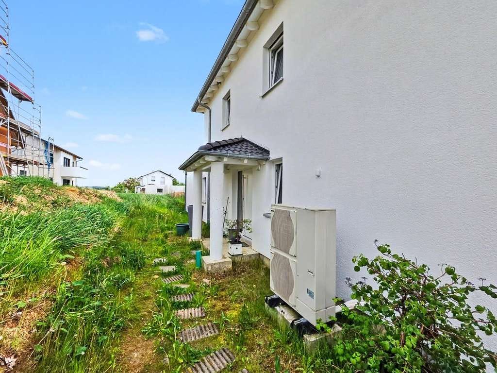 Immobilie in Altenmünster - Die Gelegenheit: perfektes Traumhaus sucht "Fertigstellung" in Altenmünster-Hennhofen - Bild 3
