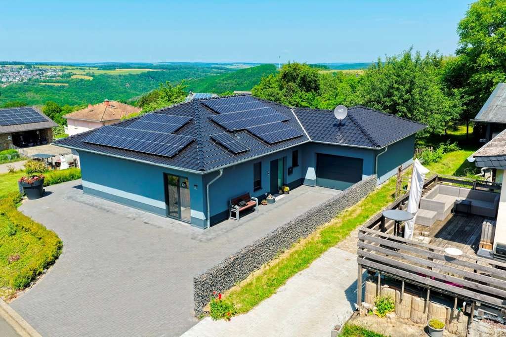 Immobilie in Bruschied - Extravaganter Wohntraum mit spektakulärem Panoramablick! - Bild 1
