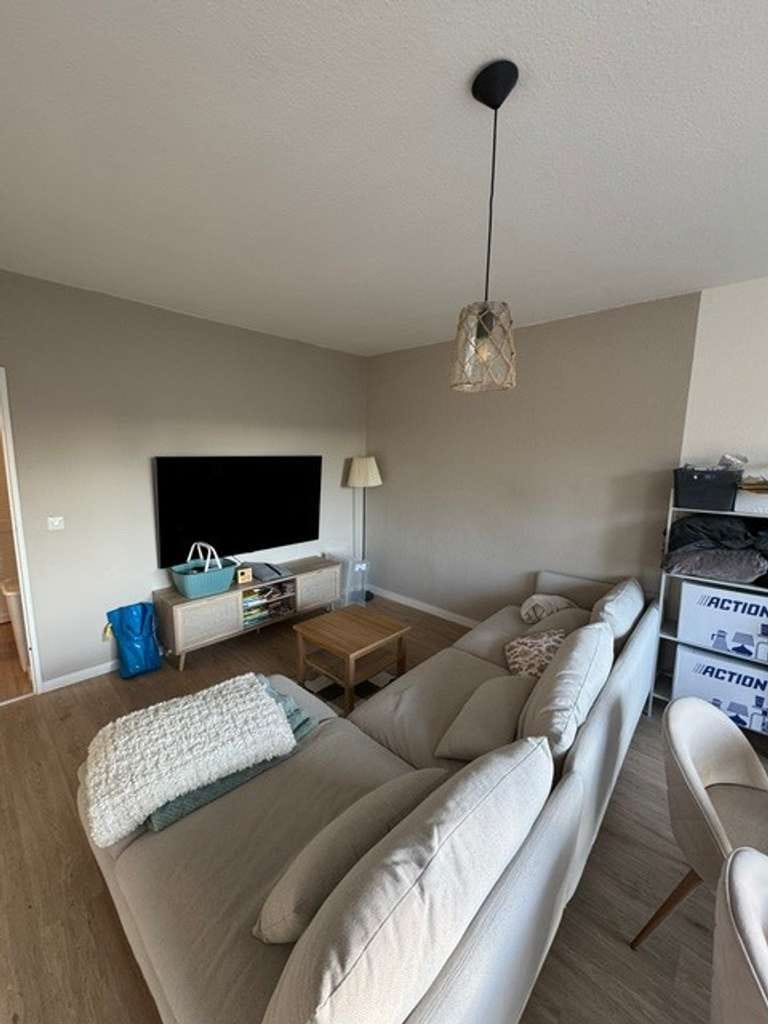 Immobilie in Steinau an der Straße - Zukunftssicher wohnen: Gepflegte 3-Zimmer-Wohnung mit Balkon, neuen Gasthermen & Photovoltaik - Bild 4