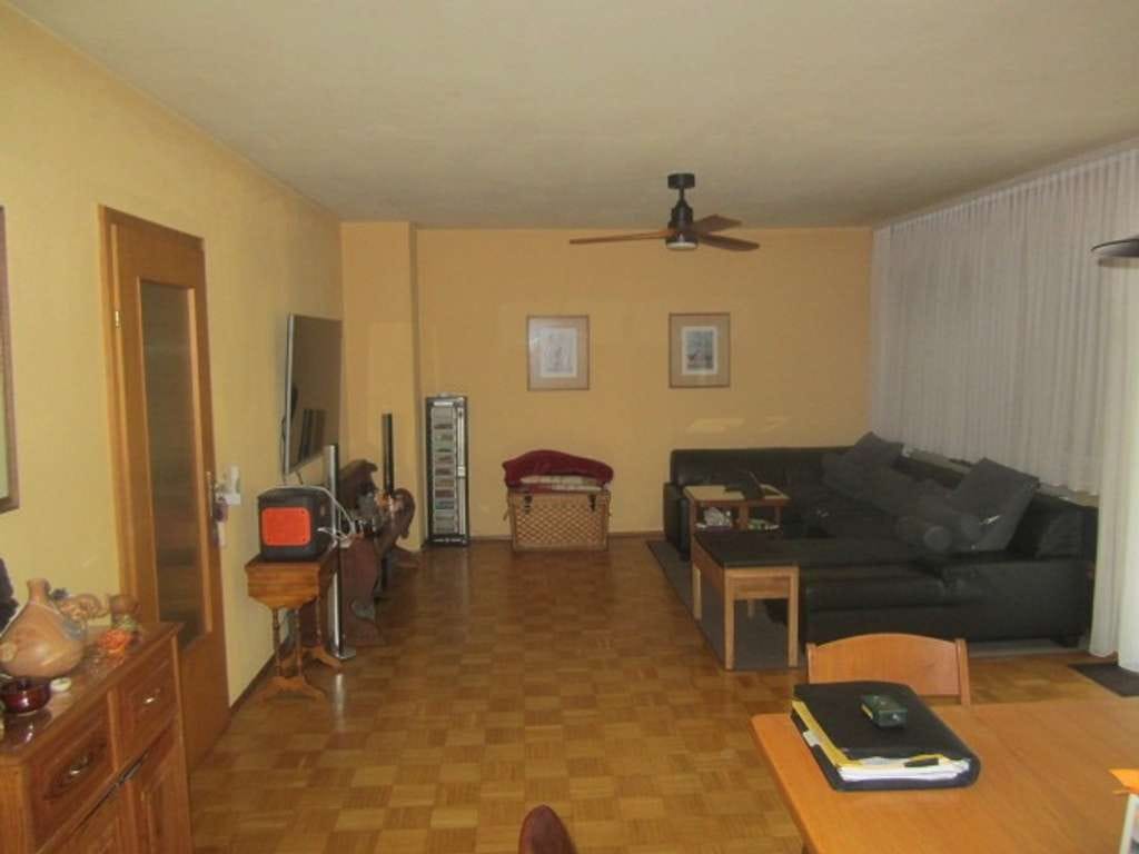 Immobilie in Walldorf - Walldorf: 3-Familienhaus in guter Lage am Stadtrand, mit Garten, Doppelgarage, 3 Stellplätzen. - Bild 3
