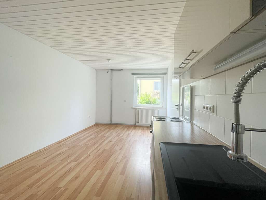 Immobilie in Aiterhofen - Viel Platz, klare Struktur – renditestarkes Mehrfamilienhaus in Aiterhofen - Bild 2