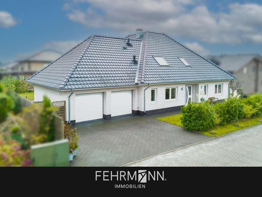 Immobilie in Sögel - Direkt Einziehen & Wohlfühlen: Stilvolles Zweifamilienhaus in ruhiger Wohngegend von Sögel zum Kauf - Bild 0