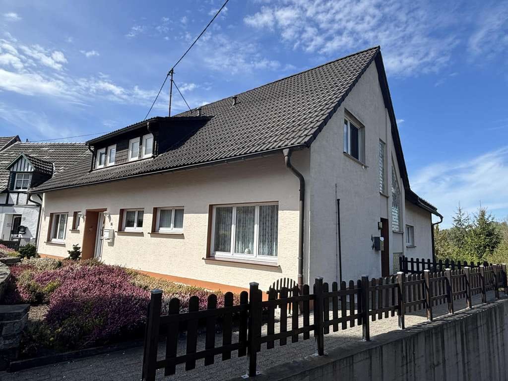 Immobilie in Gummersbach - Viel Platz im und ums Haus! - Bild 3