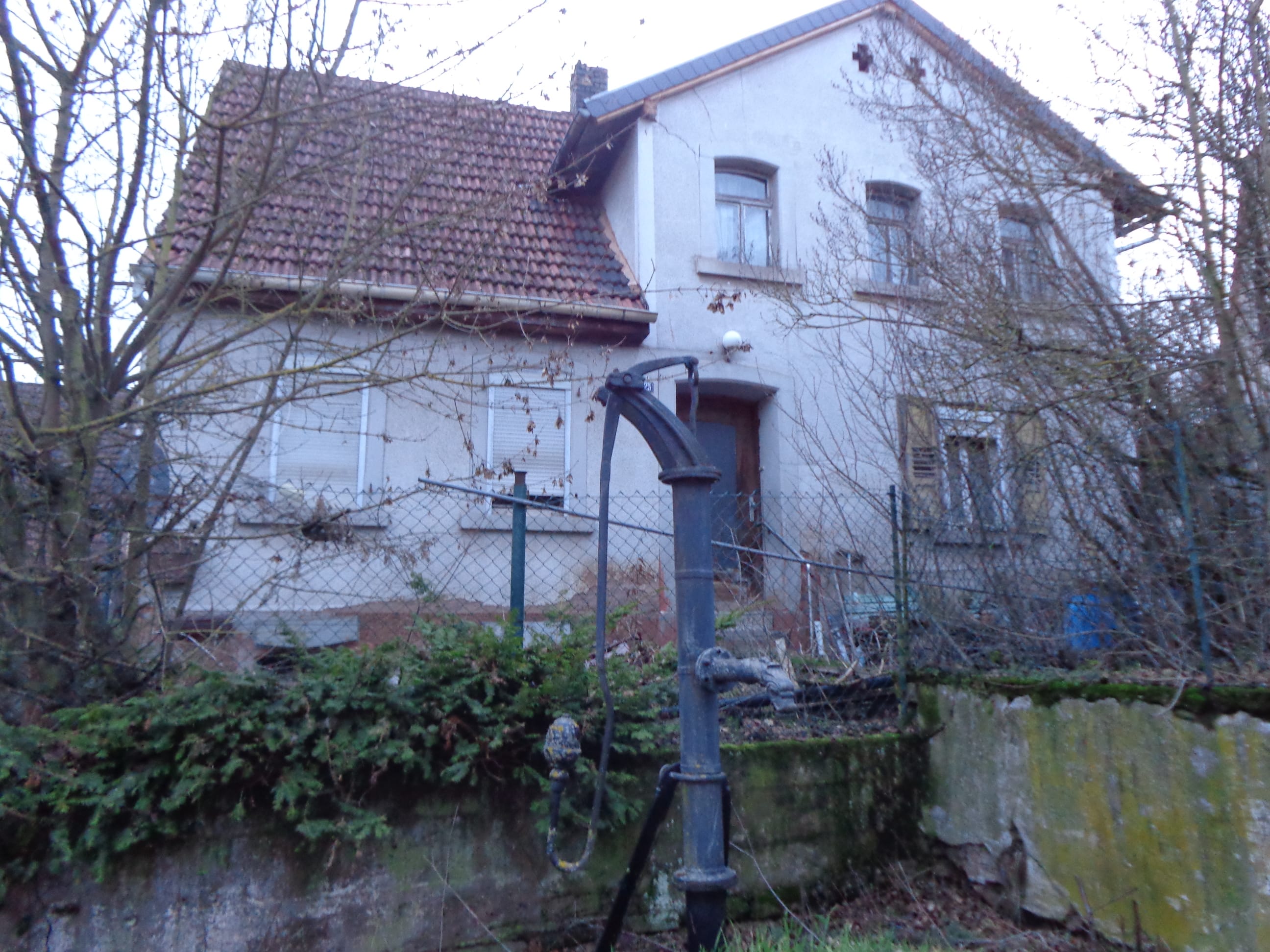 Immobilie in Münchweiler an der Alsenz - Einfamilienhaus mit 2 Scheunen und großem Gartengrundstück in Münchweiler an der Alsenz - Bild 2