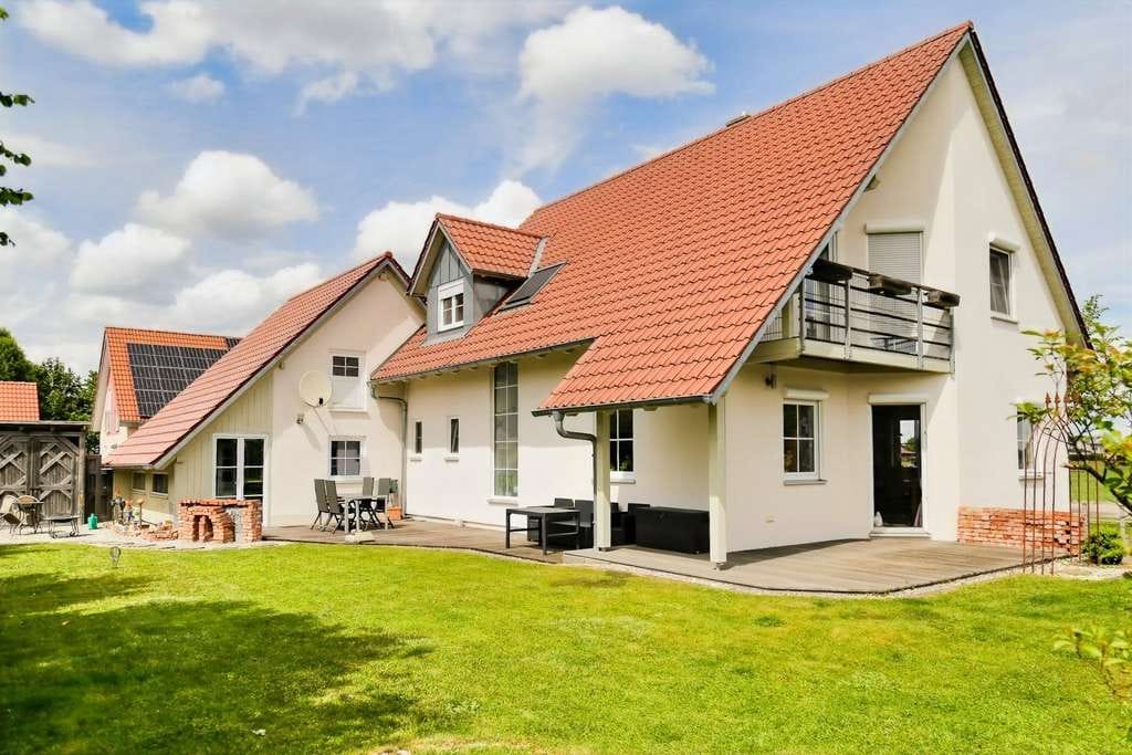 Immobilie in Hiltenfingen - Ansprechendes Haus in ökologischer Bauweise - Bild 1
