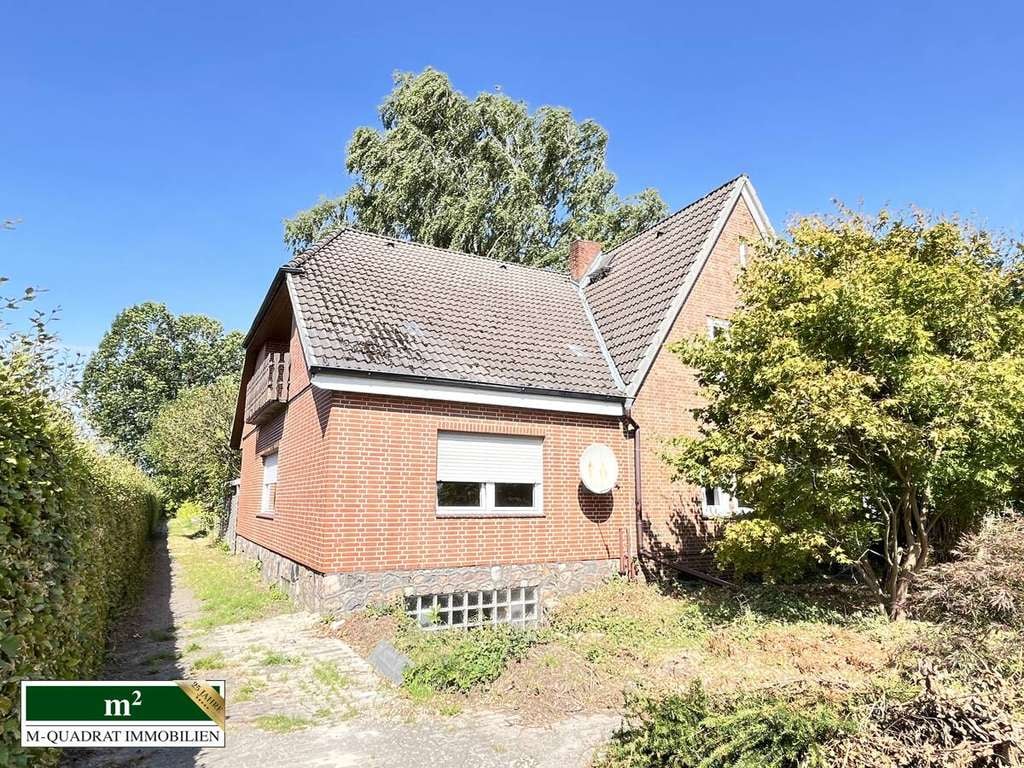 Immobilie in Ahrensburg - Modernisierungsbedürftiges Haus für individuelle Wohnideen - Bild 0
