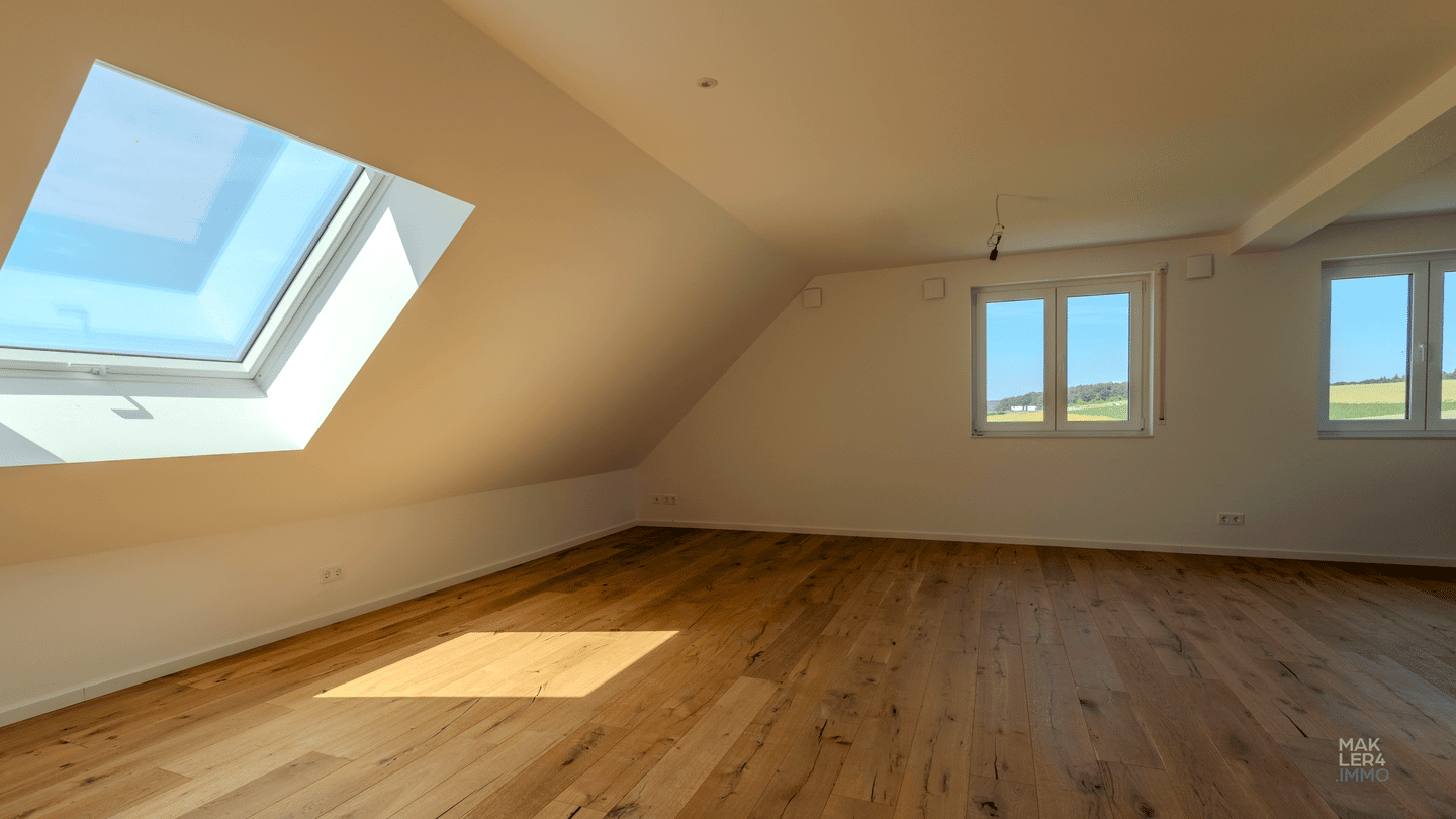 Immobilie in Poppenhausen - Sanierte 3-Zimmer-Wohnung mit Weitblick und Energieklasse A+ - Bild 3