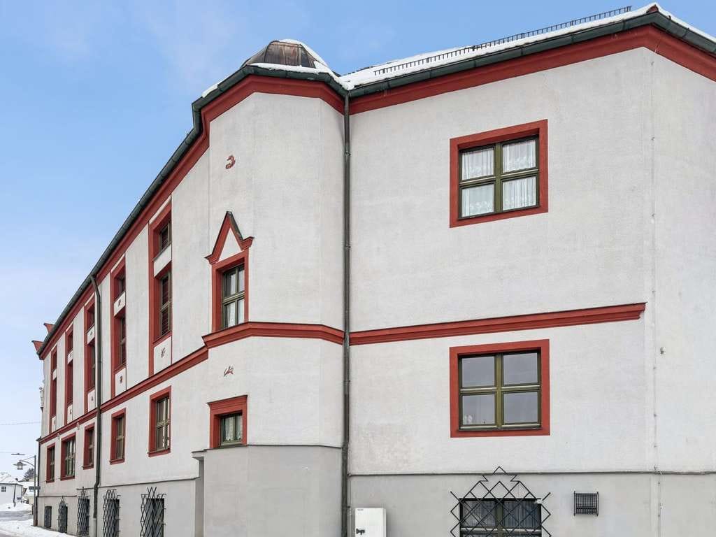 Immobilie in Waldsassen - Gewerbeimmobilie mit Wohneinheit (Ensembel und Bodendenkmal) im Zentrum von Waldsassen - Bild 1