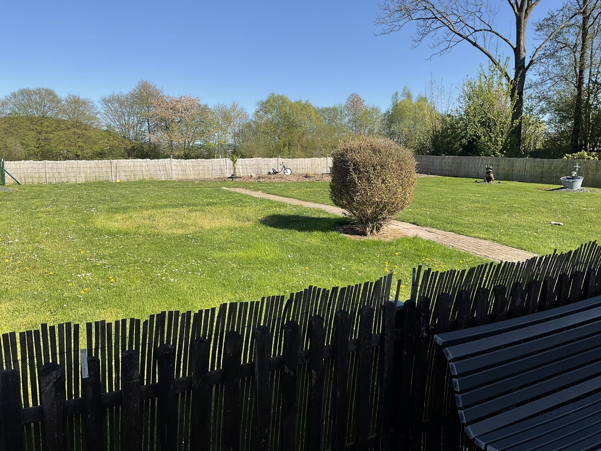 Immobilie in Bad Gandersheim - Dreifamilienhaus mit drei Garagen - Bild 3