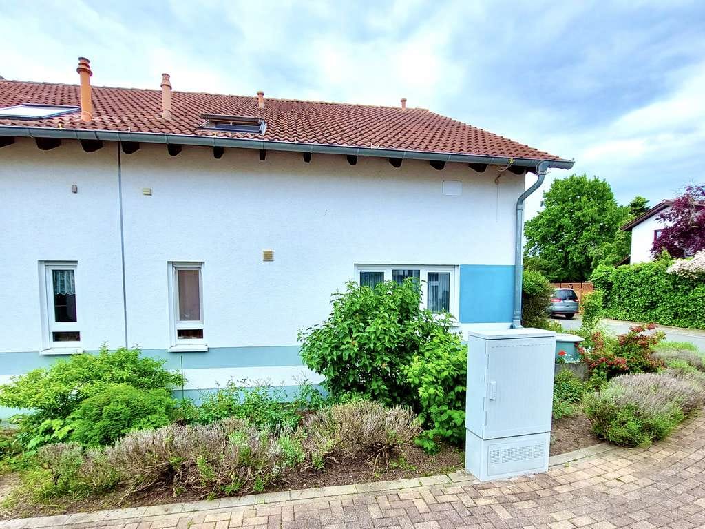 Immobilie in Wachenheim an der Weinstraße - Attraktive Doppelhaushälfte in ruhiger und bevorzugter Wohnlage von Wachenheim - Bild 1