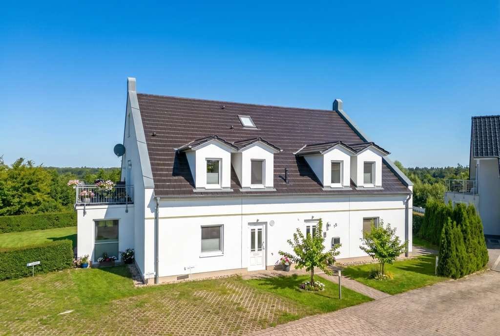 Immobilie in Göhren-Lebbin - Fleesensee: Moderne Ferienwohnung am idyllischen Golfplatz - Bild 3