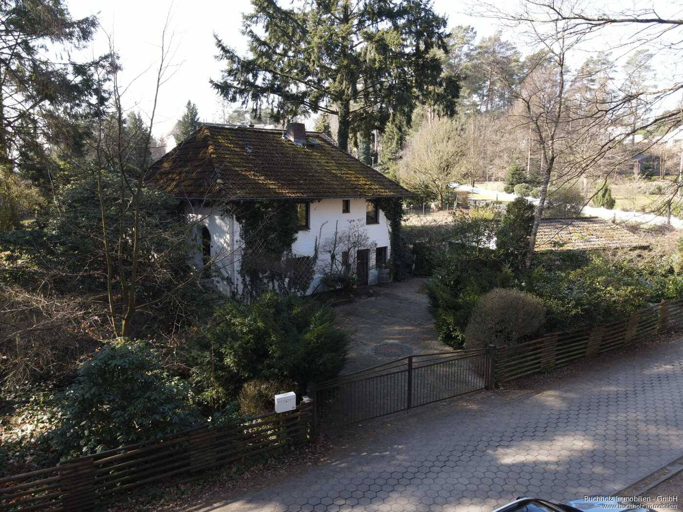 Immobilie in Bendestorf - Bendestorf, Waldrand -  Altbauhaus auf großzügigem und attraktivem Grundstück - Bild 0