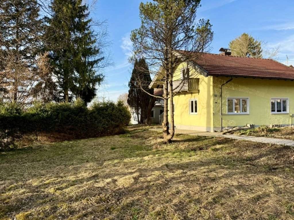 Immobilie in Ohlstadt - Ohlstadt: renovierungsbedürftiges Einfamilienhaus mit viel Potential und freiem Weitblick - Bild 0