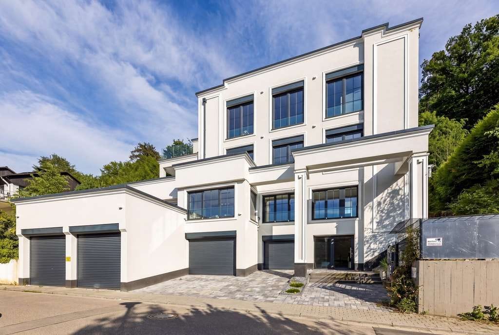 Immobilie in Gorxheimertal - Exklusives Wohnen auf höchstem Niveau mit ca. 100 m² Sonnenterrasse - Bild 0