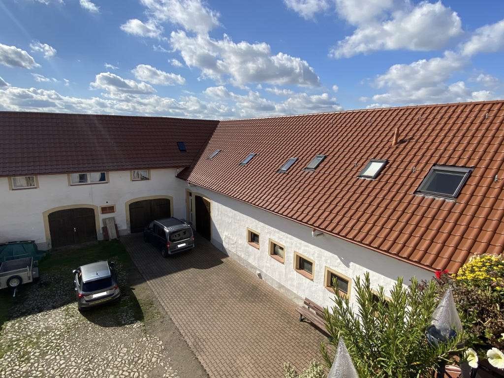 Immobilie in Liebschützberg - Traumhaftes Grundstück mit großem Wohnhaus (4 WE) und Scheune +++ vielseitige Nutzungsmöglichk - Bild 3