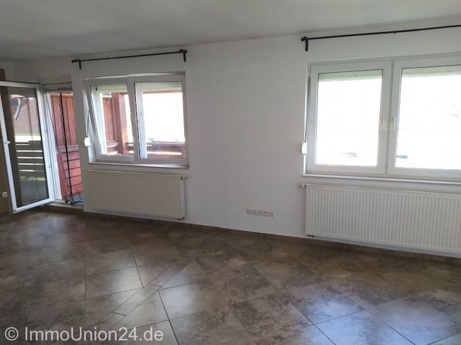 Immobilie in Bad Windsheim - 1.250,- EUR Mieteinnahme für 4,5 Zimmer 110 qm Wohnung mit wettergeschützten BALKON nahe Kurpark - Bild 2