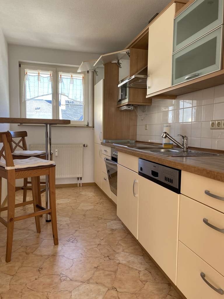 Immobilie in Auerbach/Vogtland - Sonnige 3-Raum-Wohnung mit 2 schönen Balkonen - Bild 1