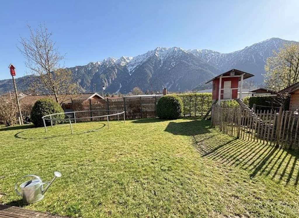 Immobilie in Oberau - Oberau - Große EG-Wohnung mit Einliegerwohnung, eigener Garten, 6-KW- Photovoltaik, bezugsfertig - Bild 2